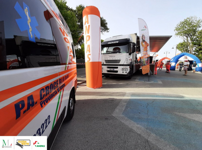 Il tour nazionale Anpas "Guida per bene" fa tappa a Torino. Informazioni utili per prevenire gli incidenti stradali