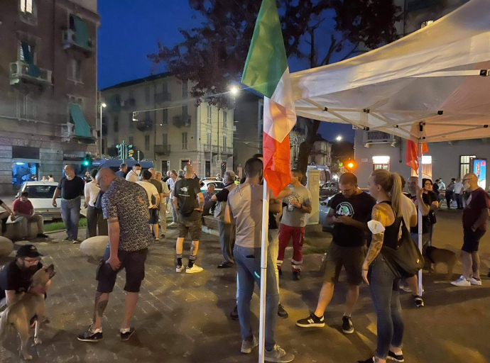 I residenti di Barriera nuovamente in strada contro lo spaccio. Presidio venerdì sera in Largo Giulio Cesare