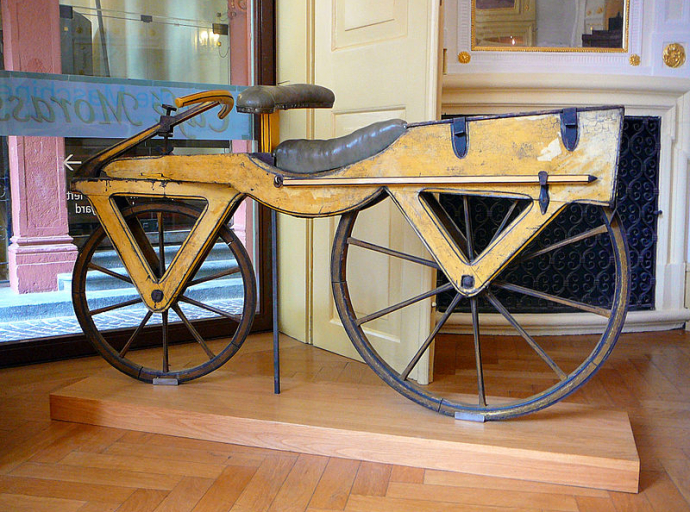 Karl Drais: l’invenzione della bicicletta. La Laufmachine più antica ed ecologica