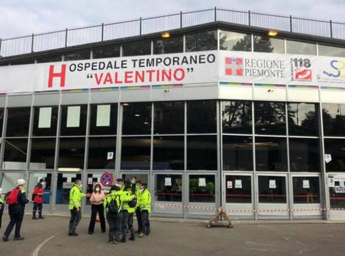 Chiude, dopo 17 mesi, l'ospedale temporaneo del Valentino per lasciar libero il V padiglione per i referendum