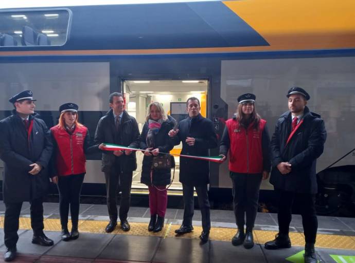 Da oggi, due nuovi treni Rock in servizio sui binari delle linee ferroviarie Torino-Milano e Asti-Milano