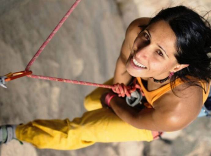 La ricerca di libertà della climber iraniana Nasim Esqhi nel docu-film in programma venerdì 24 al Centro Polifunzionale