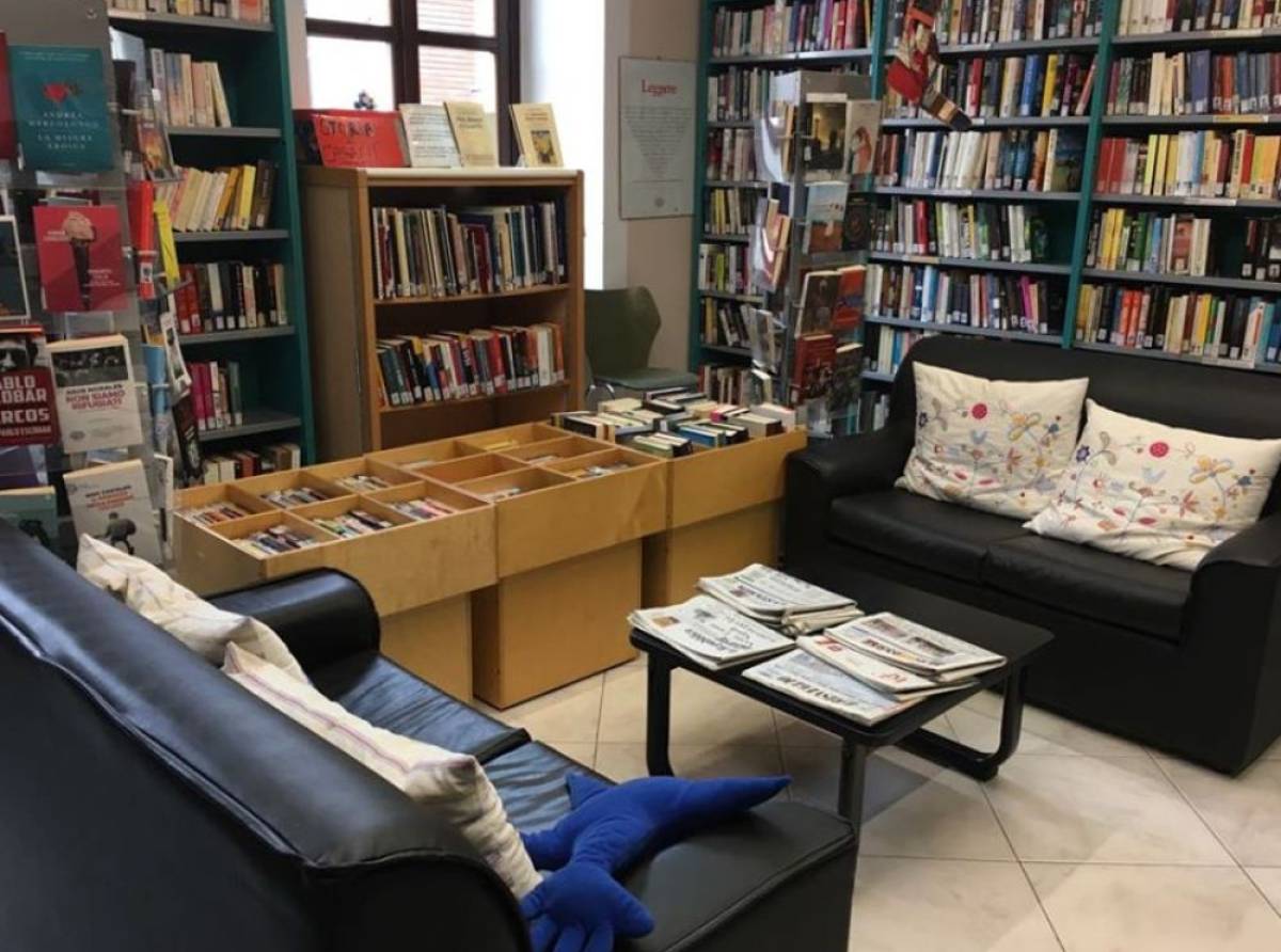 Natale, sono stati 250 i libri impacchettati dalla Biblioteca di Caselle Torinese