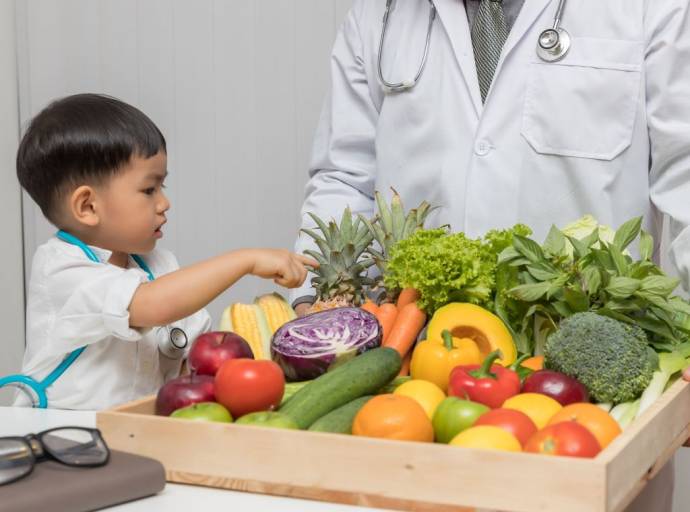 Alimentazione in età scolare. Come educare i bambini ad una dieta sana, corretta ed equilibrata