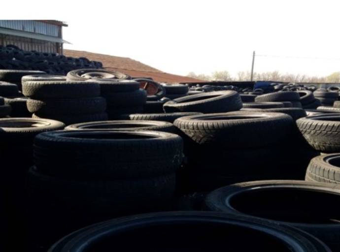 Smaltite 800 tonnellate di pneumatici sequestrati per traffico illecito di rifiuti da ADI, carabinieri Caselle, Arpa e Vvf