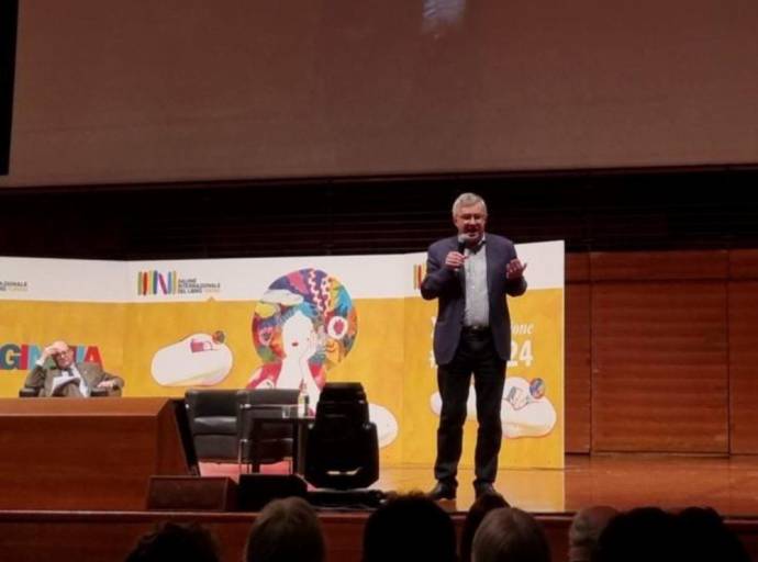 Salone del libro: "Vita e storia immaginaria sono la stessa cosa?" con Alessandro Barbero