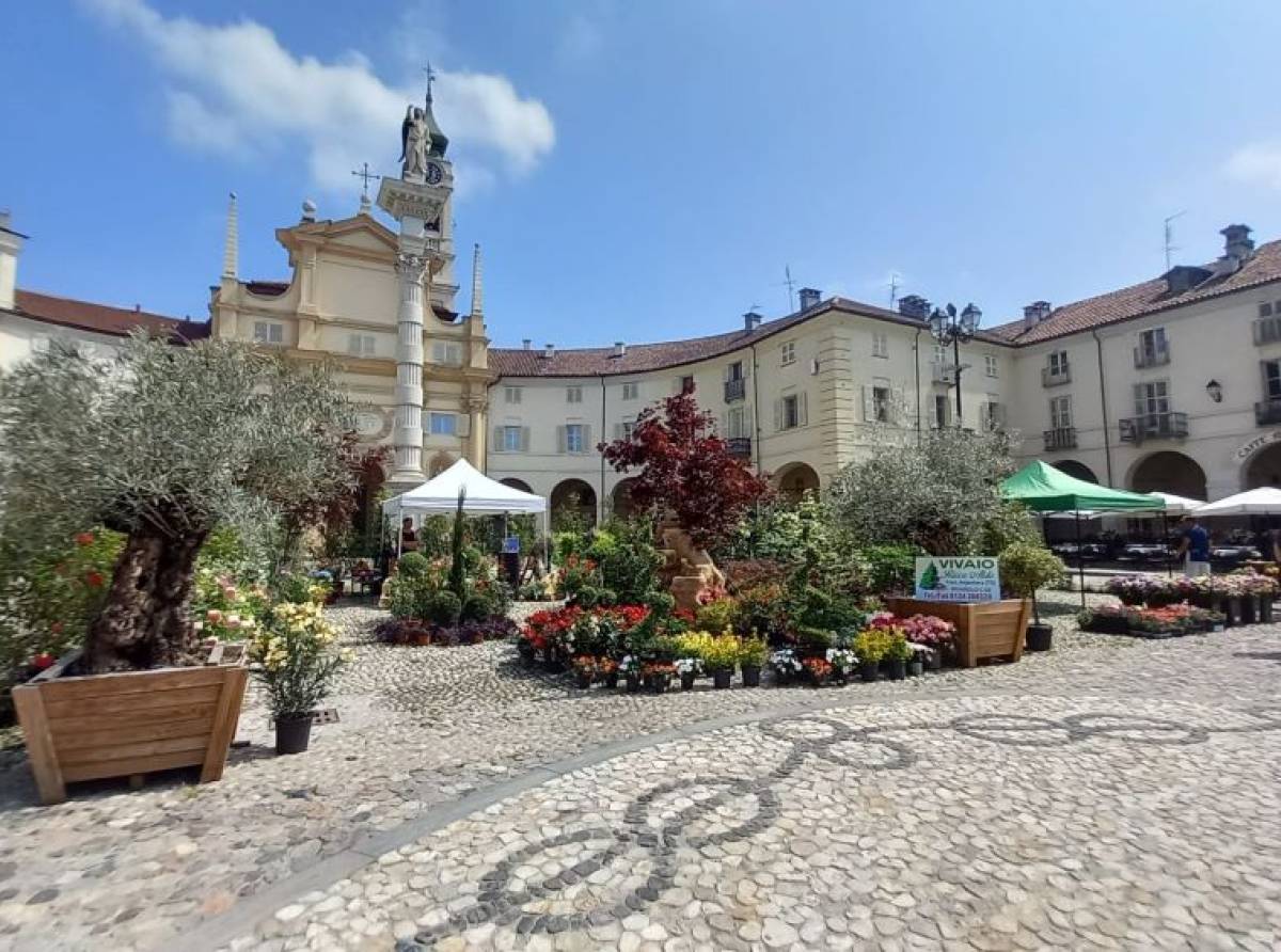 Con la Festa delle Rose e Fragranzia, bellezza, colore e profumi conquistano la città. In programma il 18 e 19 maggio