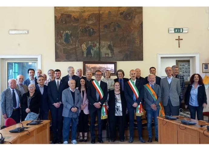 Rinnovato il patto di amicizia tra Venaria e Castronovo di Sicilia. Una delegazione in visita alla Reale