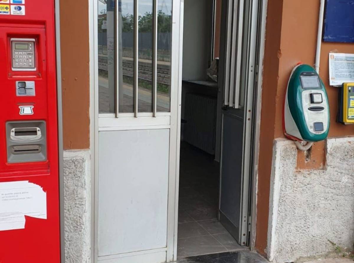 Riaperta, finalmente, la sala d'aspetto della stazione. Grazie al lavoro di squadra trasversale di Sciretti e Bigliotto