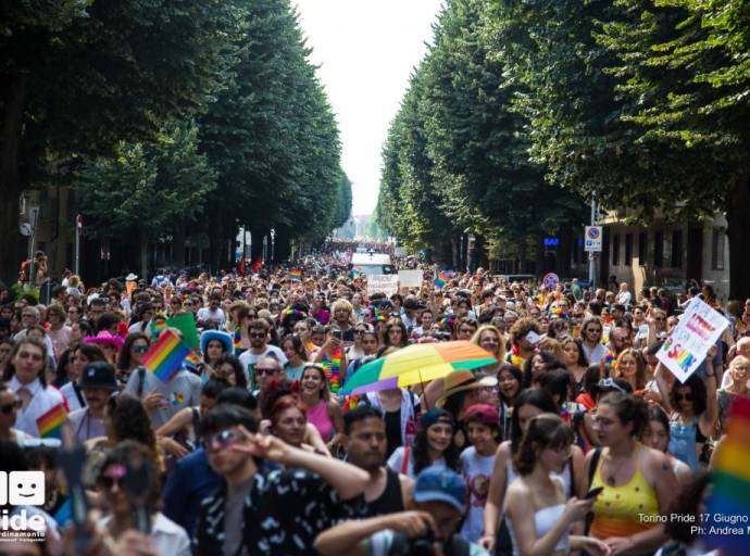 Il 15 giugno torna la parata arcobaleno del Torino Pride. «Difendiamo il nostro diritto ad esistere»