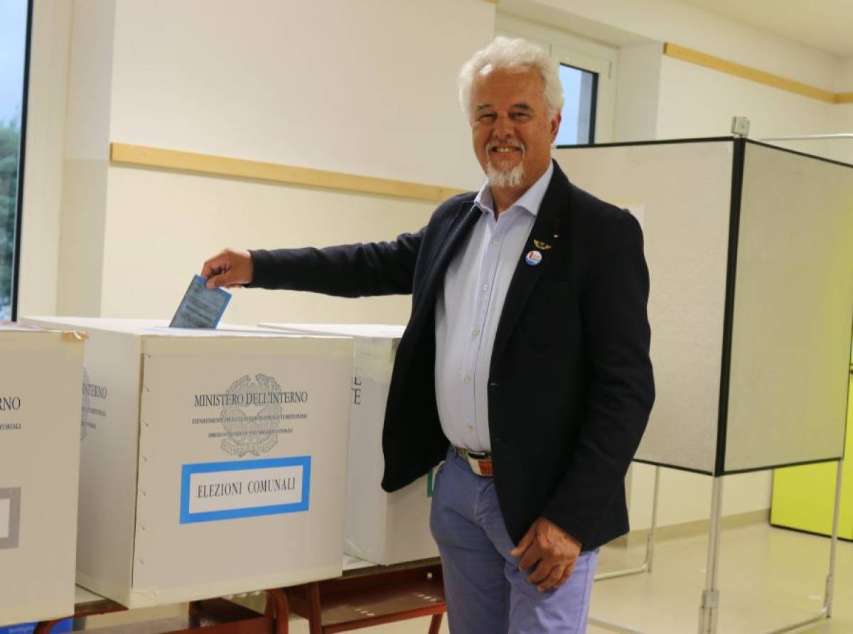 Francesco Vecchi pronto a confrontarsi con tutti per il ballottaggio, ma non busserà alla porta di nessuno