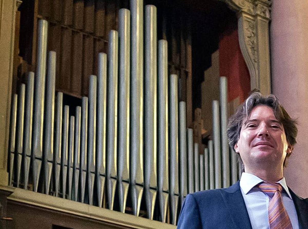 Concerto d'organo con Massimo Gabba e la Filarmonica Volpianese nella chiesa della Confraternita