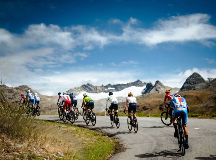 Tour de l'Avenir, la corsa ciclistica a tappe riservato alle promesse delle due ruote a Condove e al Colle delle Finestre