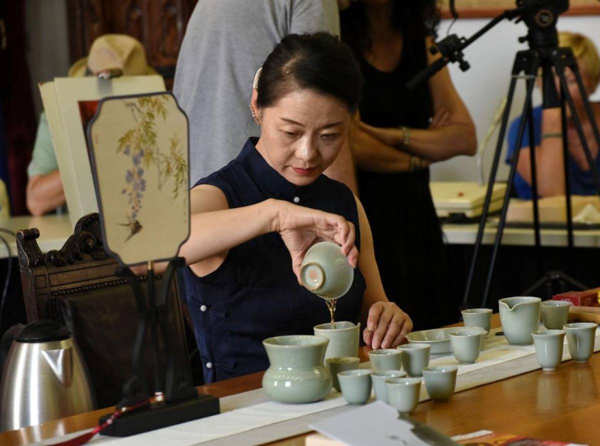 Viaggio nell'arte della ceramica. Inaugurata a Castellamonte la 63° edizione con uno speciale omaggio alla Cina