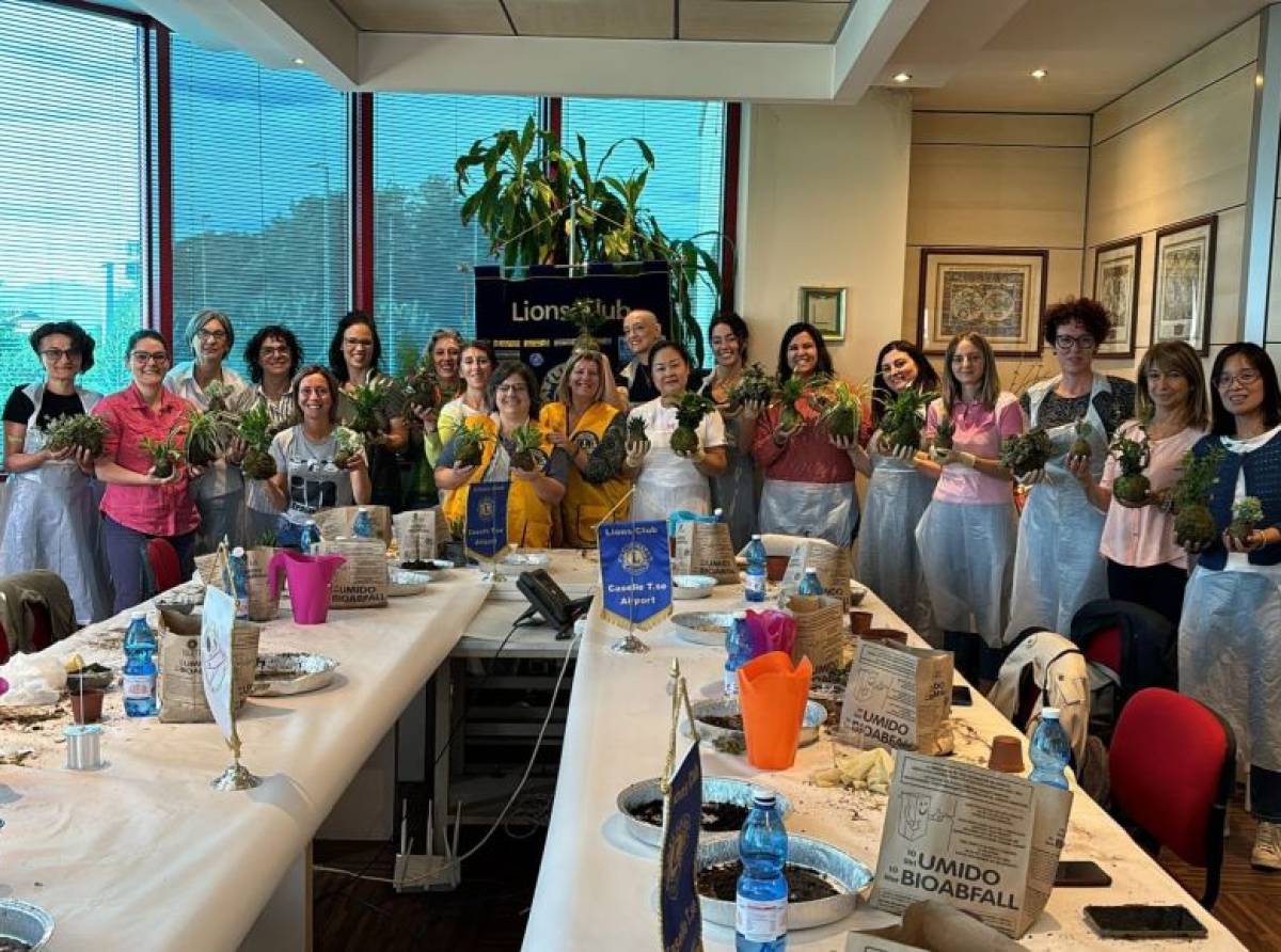 L'arte del kokedama per fare del bene. Successo per il workshop del Lions Club. La felicità sta nelle piccole cose