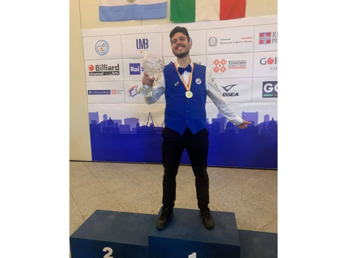 E' di Volpiano il campione del mondo di biliardo. Andrea Ragonesi vince il campionato iridato alla Reggia di Venaria