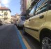 Torino estende le strisce giallo-blu: più parcheggi riservati ai residenti e controlli serali intensificati 