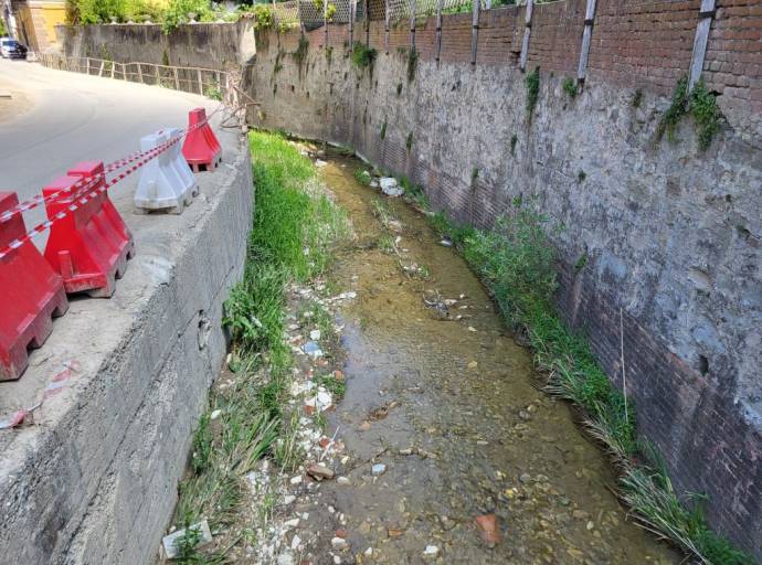 Monteu da Po, al via gli interventi urgenti dopo l’alluvione: ripristinate viabilità e sicurezza idraulica in via del Vallone e lungo il Rio della Valle