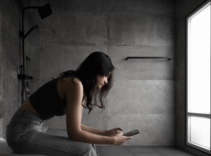 Il silenzio degli adolescenti: a Torino un convegno sul fenomeno Hikikomori post pandemia
