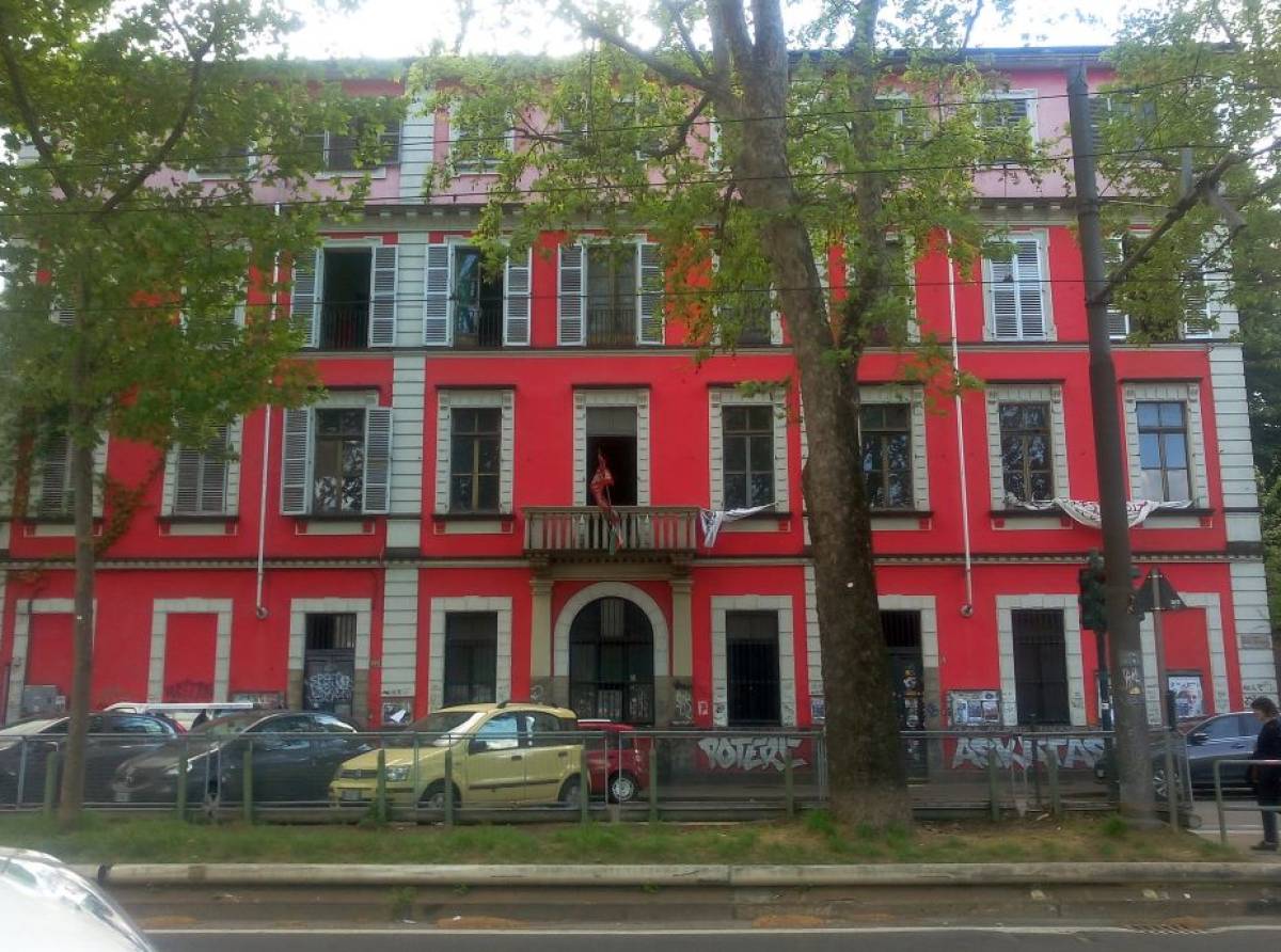 Corso Regina 47: il Tar conferma la legittimità del Comune di Torino, scontro politico sull’immobile occupato. Respinto il ricorso
