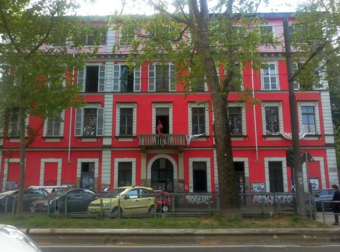 Corso Regina 47: il Tar conferma la legittimità del Comune di Torino, scontro politico sull’immobile occupato. Respinto il ricorso