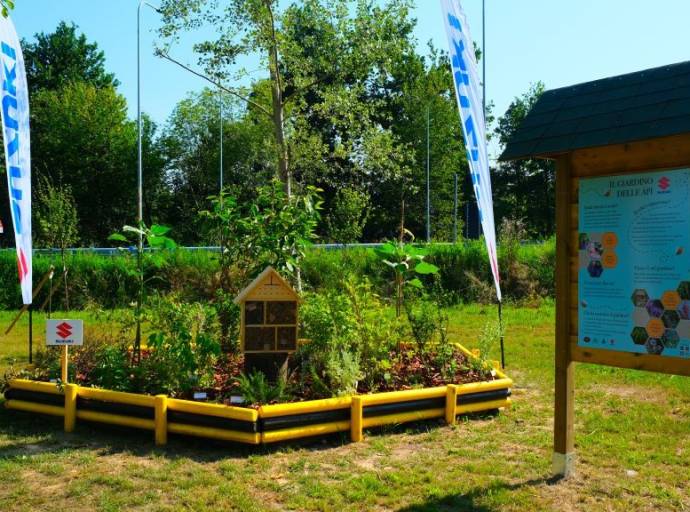 A Robassomero nasce il "Giardino delle Api" di Suzuki: un rifugio per gli impollinatori e per la tutela della biodiversità