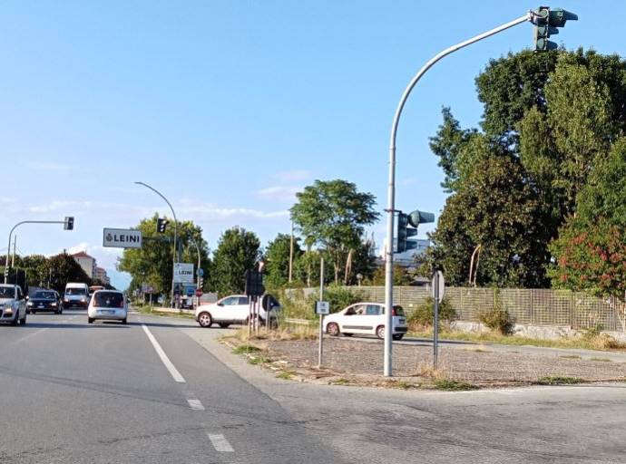 Rotatoria di via Torino: il sindaco la garantisce, ma per ora è solo aria di cantiere. Mappano prudente