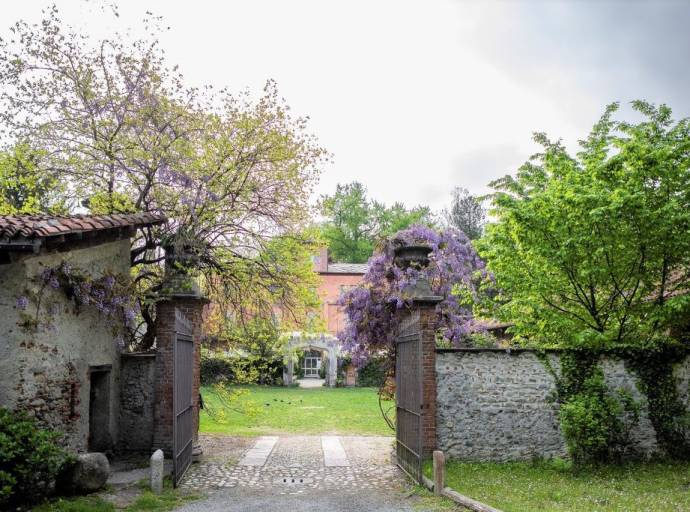 Alla scoperta del Castello e del Parco di Miradolo, a San Secondo di Pinerolo: una visita guidata tra storia, restauri e alberi monumentali