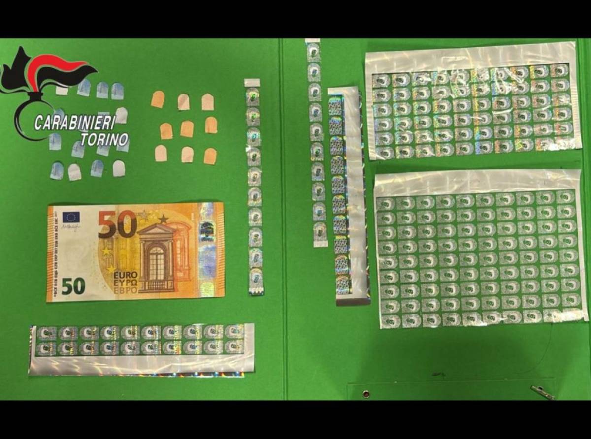 Strambino, 17enne arrestato con 200 banconote false: scoperto laboratorio per la contraffazione