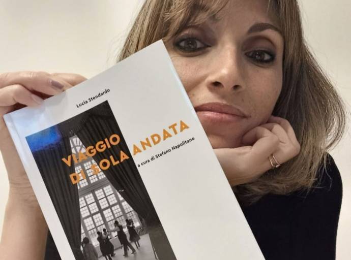 “Destinazioni Imperfette”: il viaggio teatrale di Zerimago fa tappa a Savonera e Venaria con i racconti di Lucia Stendardo