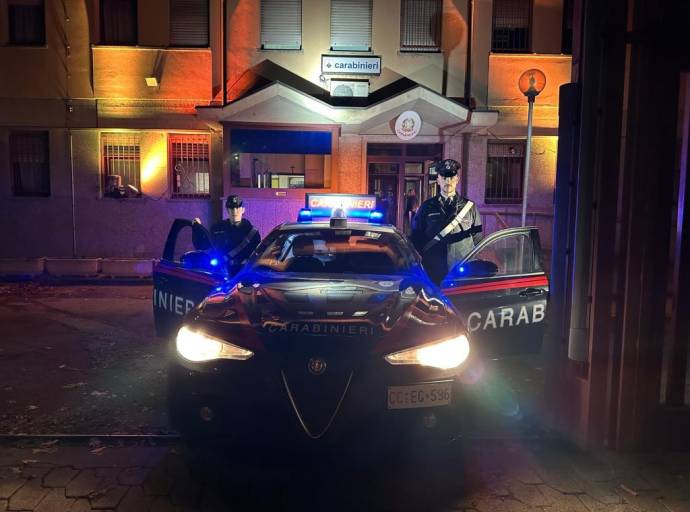 Violenza contro le donne: dati allarmanti a Ivrea e Torino. Iniziative e stand informativi dei Carabinieri per il 25 novembre