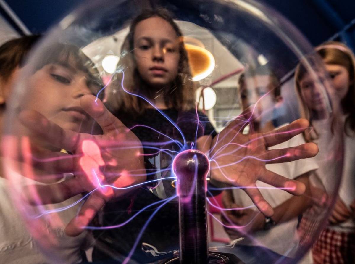 Natale al Museo della Chimica: eventi, laboratori scientifici e la novità “The Elf on the Lab”