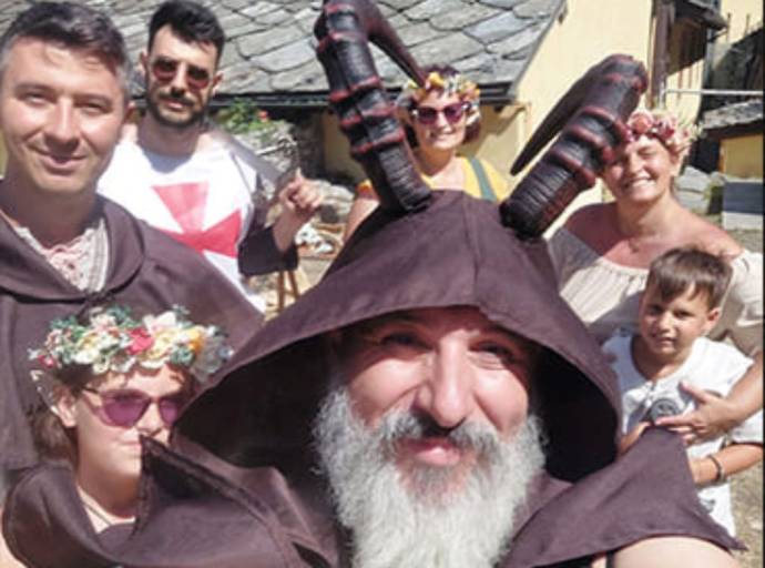 NoëlFest a Lanzo Torinese: il Natale celtico del solstizio d’inverno tra rituali, mercatini magici e spettacoli 