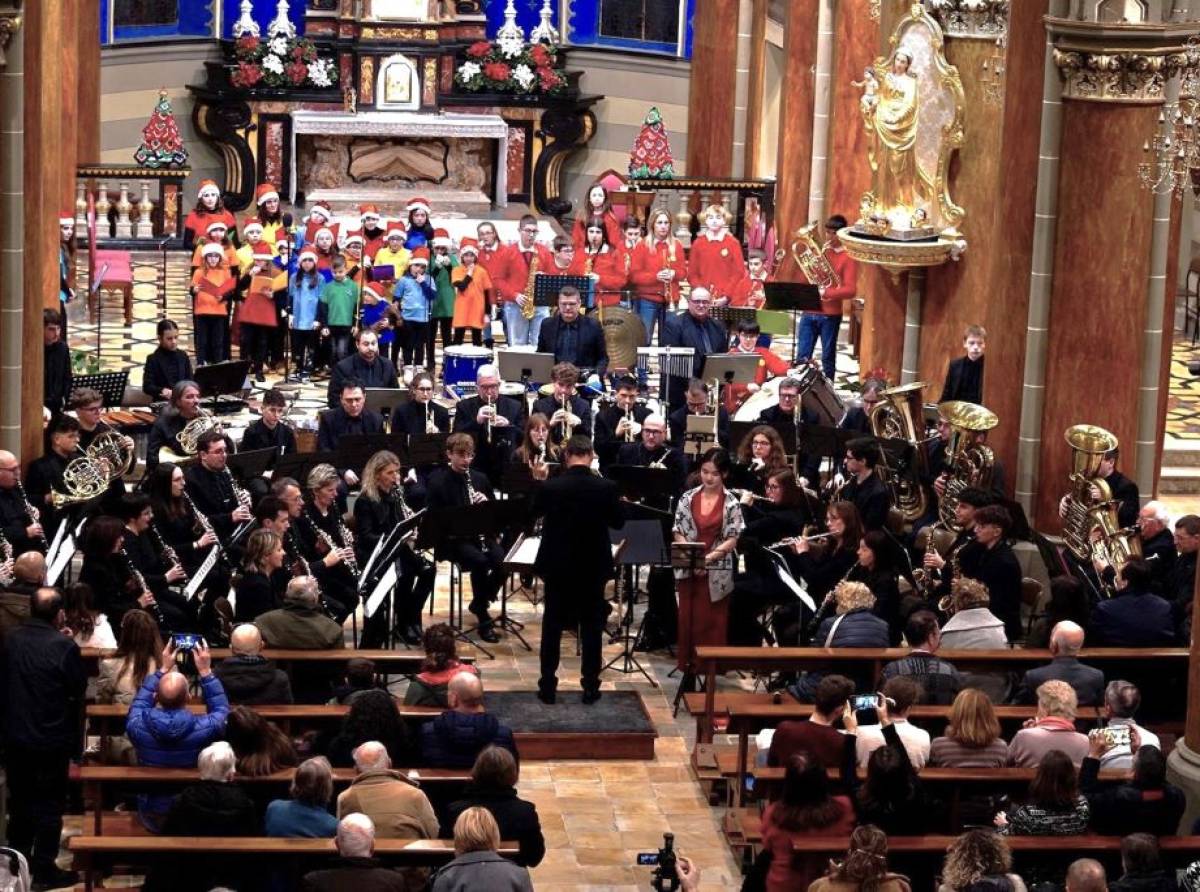 Concerto di Natale: una notte di musica ed emozioni con la Filarmonica Volpianese e la Junior Winds