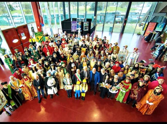 Real Carnevale Venariese 2026: a Venaria Reale la 48ª edizione tra sfilate storiche, carri allegorici, maschere e tradizione