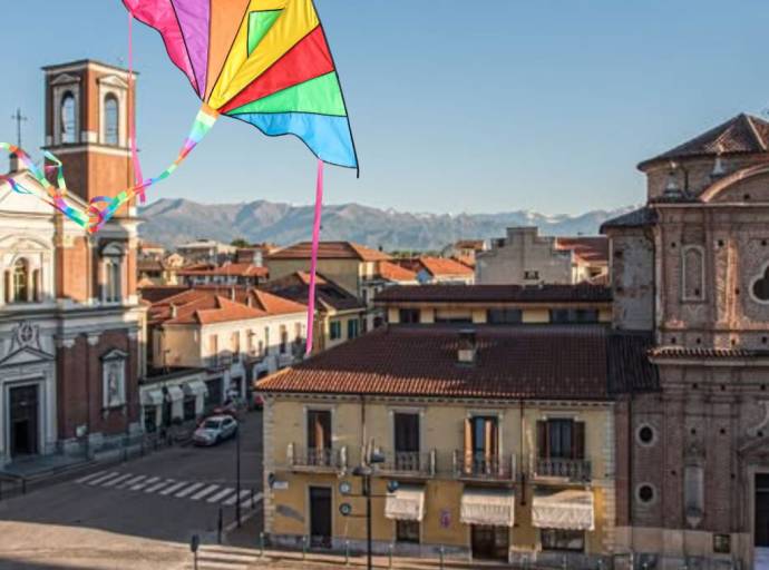 Vola in Alto: il Festival degli Aquiloni che sabato e domenica colora il cielo di Caselle Torinese