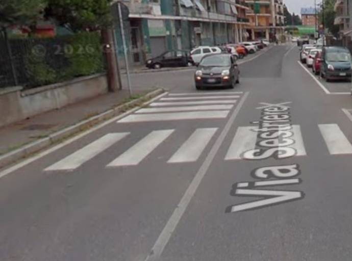 Barriere architettoniche in via Sestriere, scontro in Consiglio: FdI accusa il sindaco Alessandro Errigo