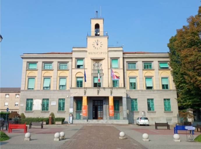 Venaria Reale verso il voto: ultime ore di campagna elettorale tra feste, musica e big della politica