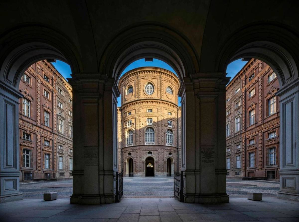 Palazzo Carignano diventa un taccuino: bambini in viaggio tra storia e fantasia