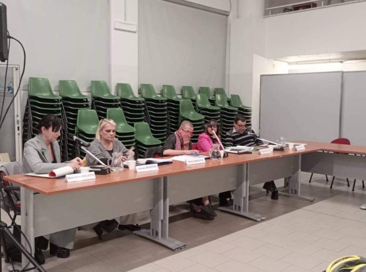 Volpiano, le minoranze bocciano Panichelli: «25 anni di governo, un paese fermo e promesse tradite»