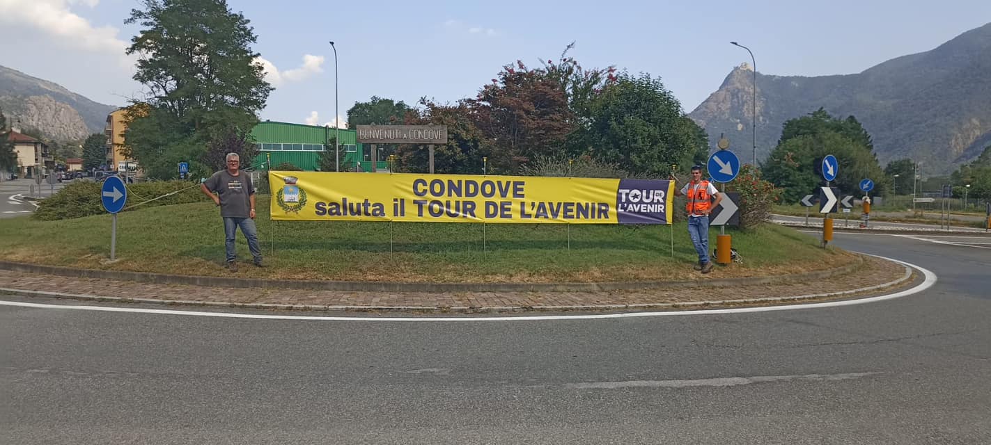 benvenuto Tour de lAvenir rotatoria Condove 13 08 2024 1