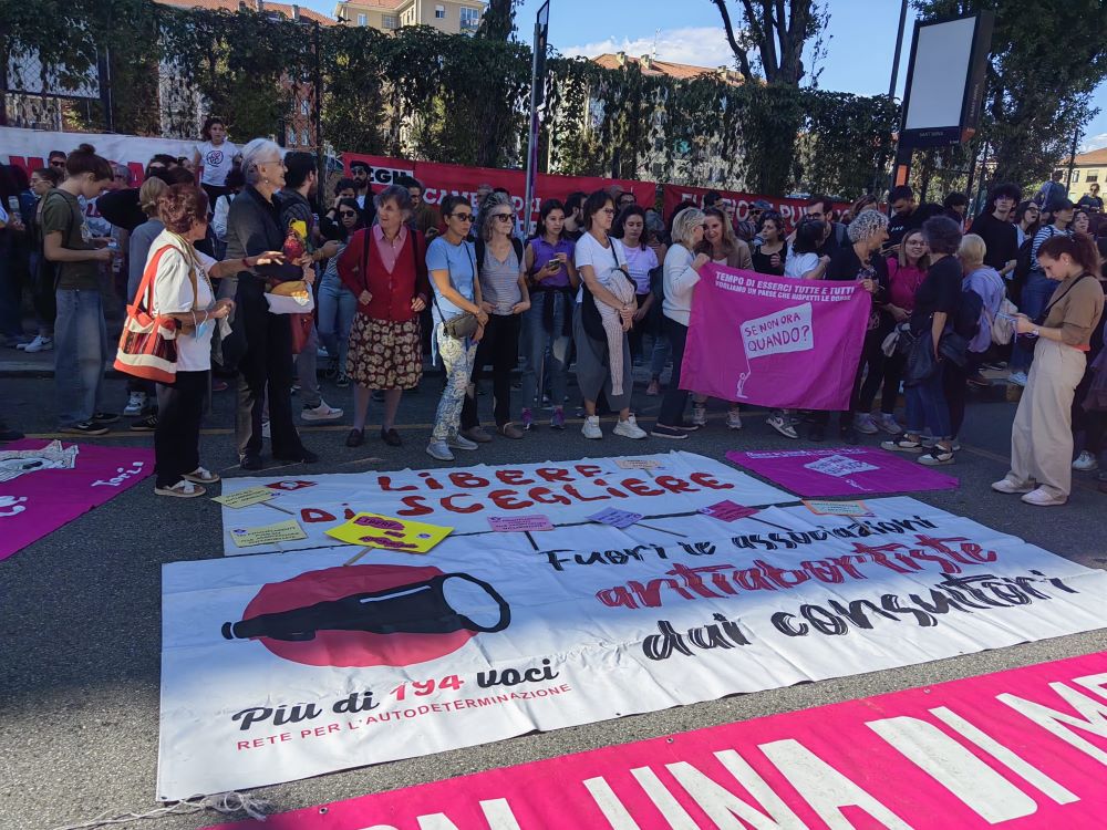 torino manifestazione santanna stanza antiaborto 2