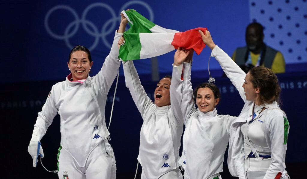 sport oro olimpico squadra spada